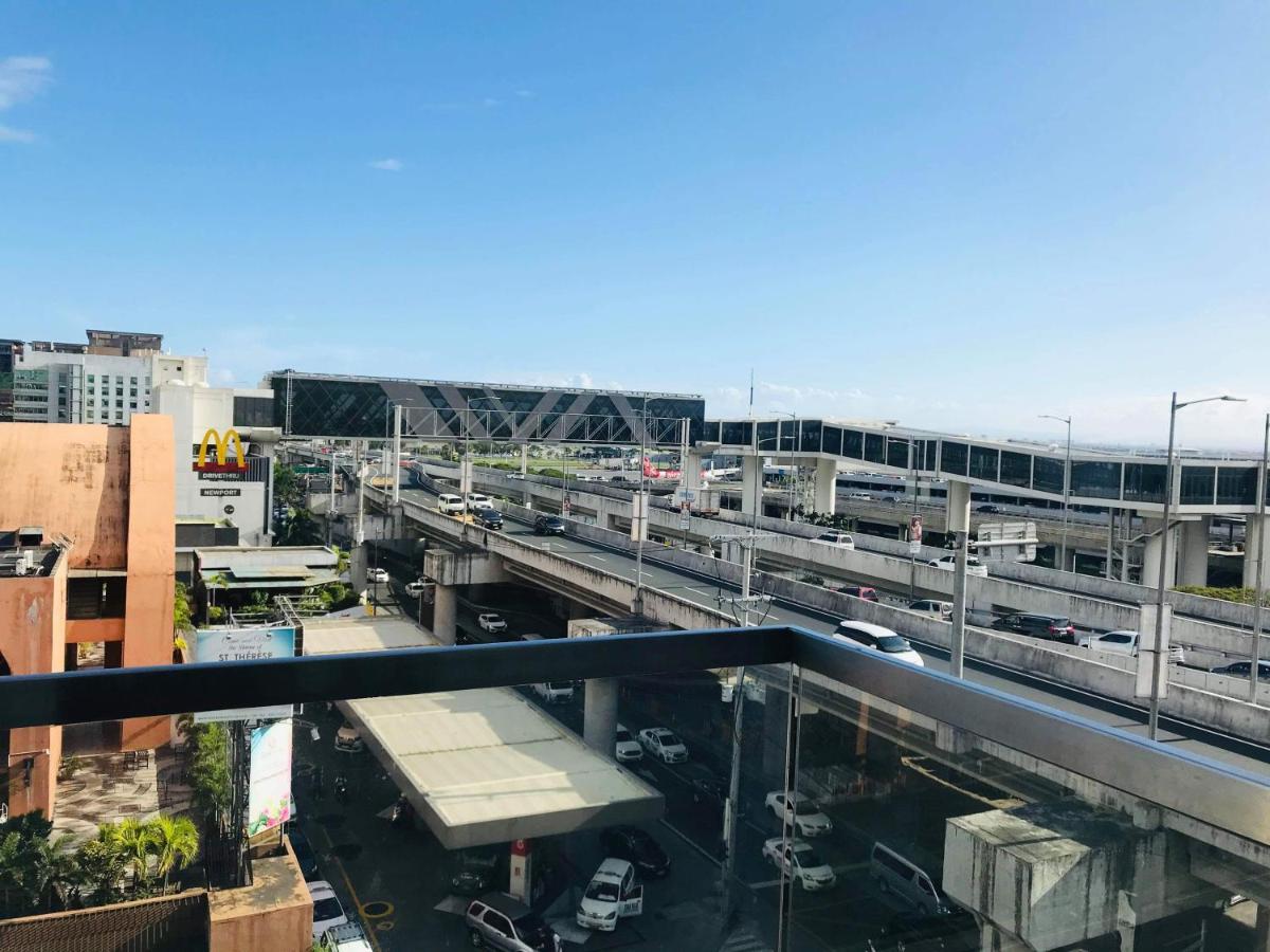 One Palm Tree Villas Across Naia-T3 มะนิลา ภายนอก รูปภาพ