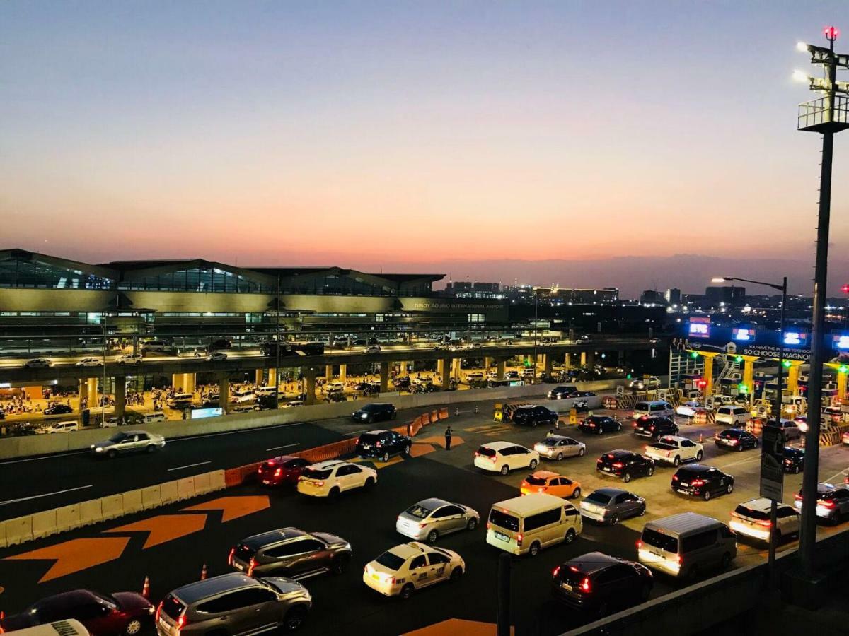 One Palm Tree Villas Across Naia-T3 มะนิลา ภายนอก รูปภาพ